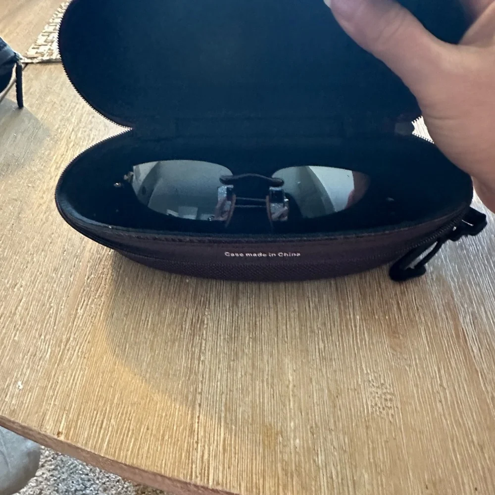 Stylish Brown Sunglasses - Picture 10 of 11